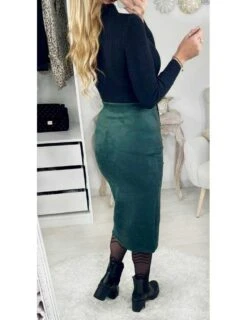 Ma Jupe Longue Vert émeraude Style Velours "boutons Dorés Et Fendue" -Elegance Douce Boutique ma jupe longue vert emeraude style velours boutons dores et fendue 1