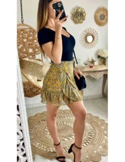 Ma Jupe Porte Feuille Moutarde Imprimé Coup De Cœur -Elegance Douce Boutique ma jupe porte feuille moutarde imprime coup de coeur 1