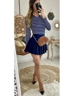 Ma Mini Jupe Marine Plissée -Elegance Douce Boutique ma mini jupe marine plissee 1