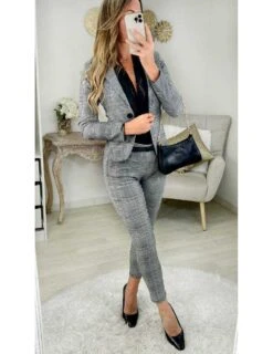 Ma Petite Veste Courte à Carreaux 6 Ma Petite Veste Courte à Carreaux -Elegance Douce Boutique ma petite veste courte a carreaux 1