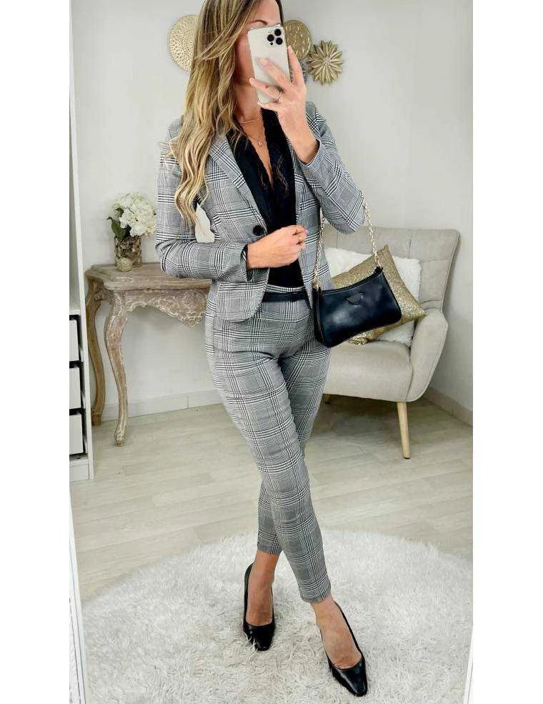 Ma Petite Veste Courte à Carreaux 3 Ma Petite Veste Courte à Carreaux