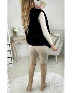 Mon Gilet Noir Sans Manches "style Fourrure" -Elegance Douce Boutique mon gilet noir sans manches style fourrure 2