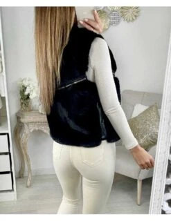 Mon Petit Gilet Sans Manches Noir "style Cuir Et Fourrure" 7 Mon Petit Gilet Sans Manches Noir "style Cuir Et Fourrure" -Elegance Douce Boutique mon petit gilet sans manches noir style cuir et fourrure 2