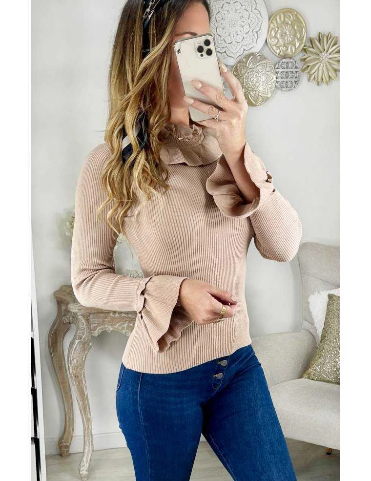 Mon Petit Pull Côtelé Caramel Col Volants 6 Mon Petit Pull Côtelé Caramel Col Volants – Image 4