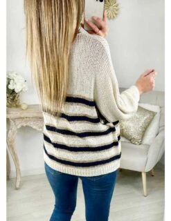 Mon Pull Beige Col V En Maille " Rock & Roll" -Elegance Douce Boutique mon pull beige col v en maille rock roll 2