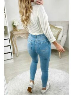 Mon Pull Cache Coeur Cream "tout Doux" -Elegance Douce Boutique mon pull cache coeur cream tout doux 2