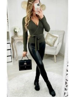 Mon Pull Kaki Côtelé " Cache Cœur Et Noué"