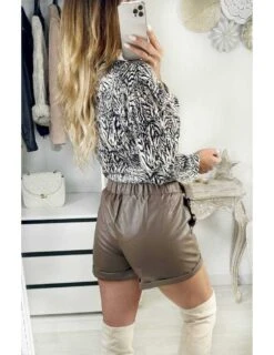 Mon Short Chocolat Style Cuir Ceinturé -Elegance Douce Boutique mon short chocolat style cuir ceinture 3