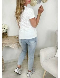 Mon Tee Shirt Blanc " Mademoiselle En Baskets" 9 Mon Tee Shirt Blanc " Mademoiselle En Baskets" -Elegance Douce Boutique mon tee shirt blanc mademoiselle en baskets 3