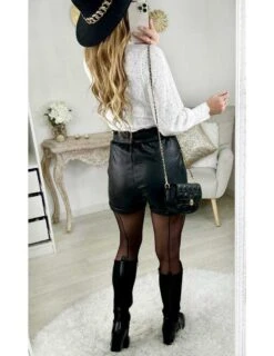 Mon Top Blanc Tout Doux "Jolie Broderie" -Elegance Douce Boutique mon top blanc tout doux jolie broderie 1