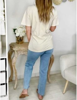 Tee Shirt Beige Oversize Motif œil Et Sequins -Elegance Douce Boutique tee shirt beige oversize motif oeil et sequins 3