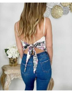 Elegance Douce Boutique 10 Elegance Douce Boutique -Elegance Douce Boutique top satine style banana et fleuri dos noue 1